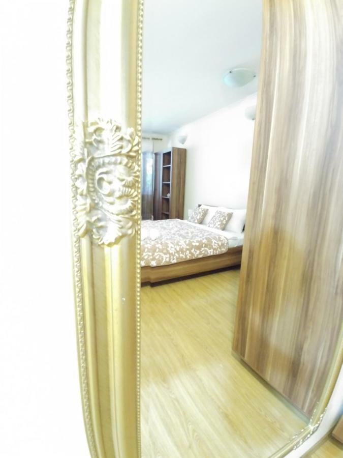 Sun Apartments City Centre Odessa Exterior foto